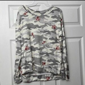 Womens Buttery Soft Top by Secret Treasures size Small and 2XL